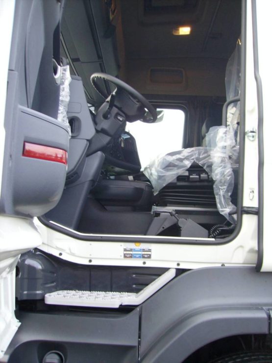 SCANIA R450LA
