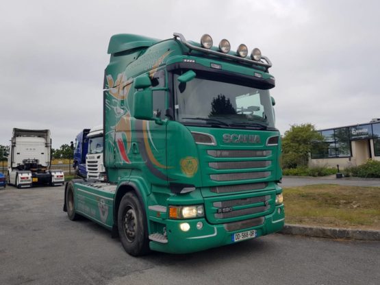 SCANIA R520LA