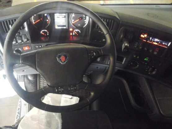 SCANIA R410LA4X2