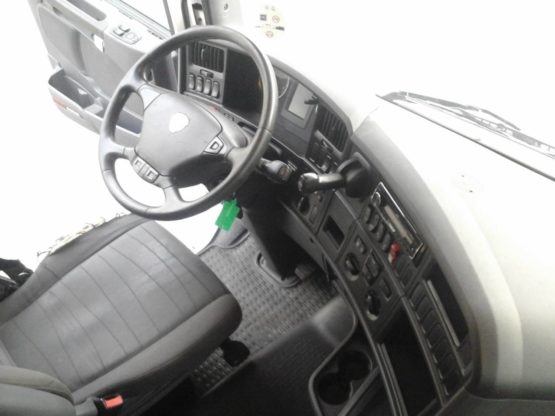 SCANIA R410LA