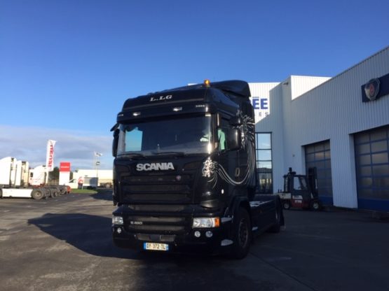 SCANIA R490LA