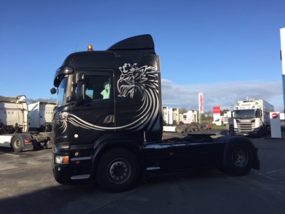 SCANIA R490LA