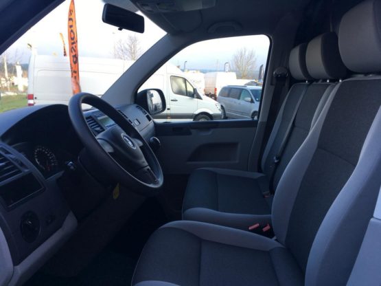 VOLKSWAGEN TRANSPORTER T5 2.0 TDI 102 BUSINESS LINE