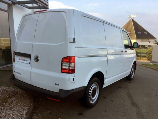 VOLKSWAGEN TRANSPORTER T5 2.0 TDI 102 BUSINESS LINE