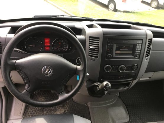 VOLKSWAGEN CRAFTER 2.0 TDI 136 BL L3H2
