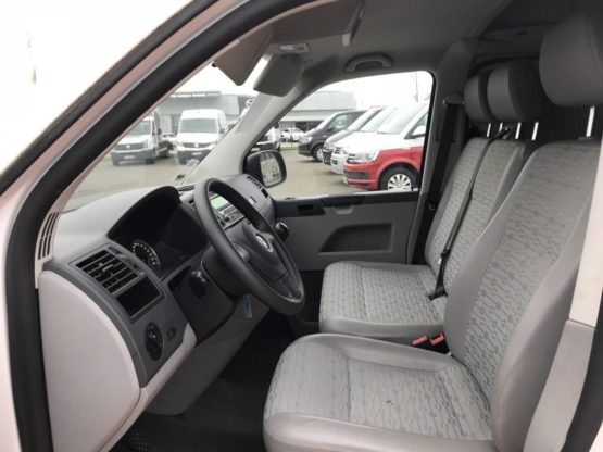 VOLKSWAGEN T5 2.0 TDI 140
