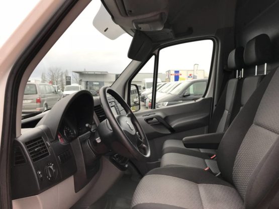 VOLKSWAGEN CRAFTER 35 2.0 TDI 136